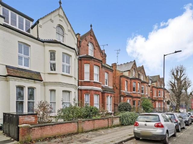 Room for rent in Dollis Hill, Greater London