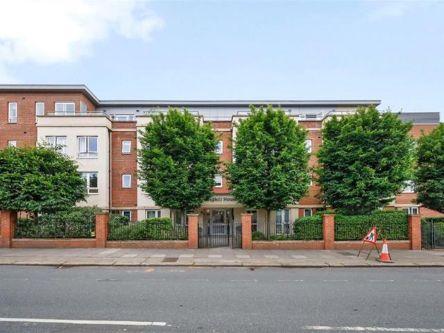 Apartment for rent in Mapesbury, Greater London