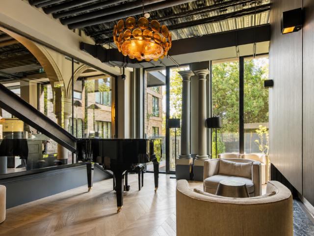 Apartment for rent in Brondesbury Park, Greater London