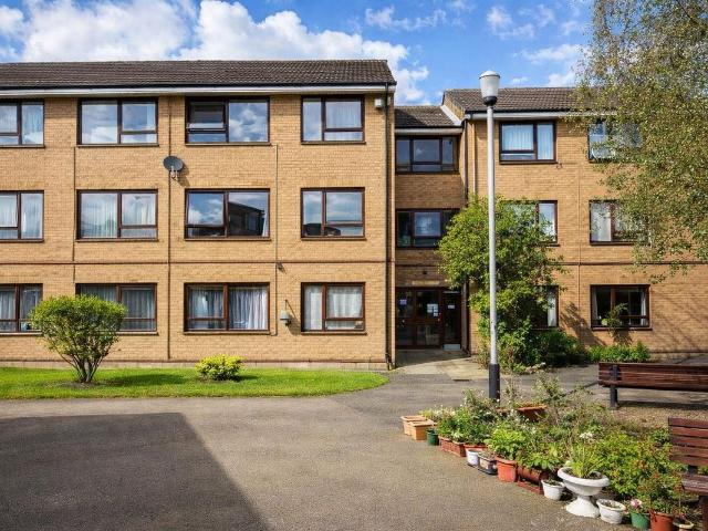 Room for rent in The Meadows, Haddon