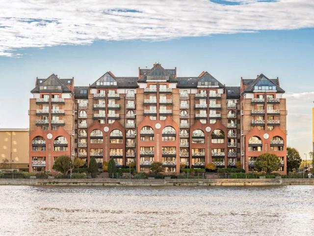 House for rent in Sands End, Greater London