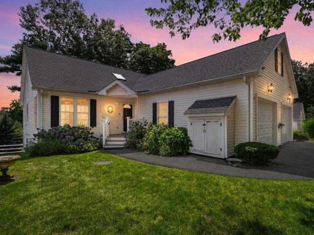 Condo for sale in Southborough, Massachusetts