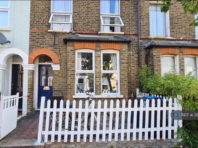 House for rent in London Borough of Merton, Merton Park