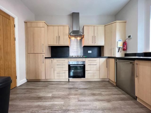 Apartment for rent in Abbey Park, Barton In Fabis