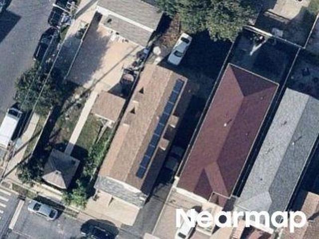 House for sale in Elizabeth, New Jersey