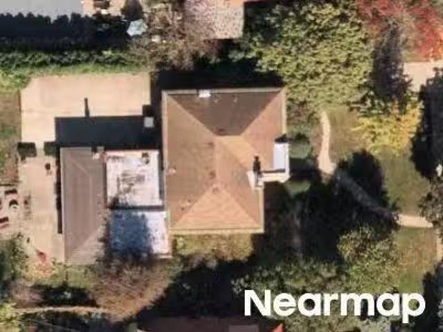 House for sale in Bedford Park