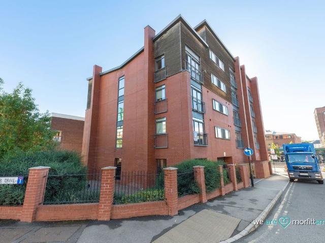 Studio for rent in Devonshire, Sheffield