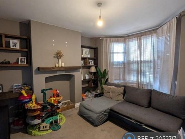 House for rent in Kingshill, Swindon
