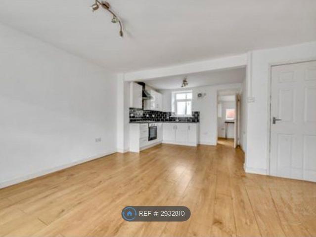 House for rent in Ystrad