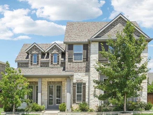 House for sale in Farmers Branch, Texas