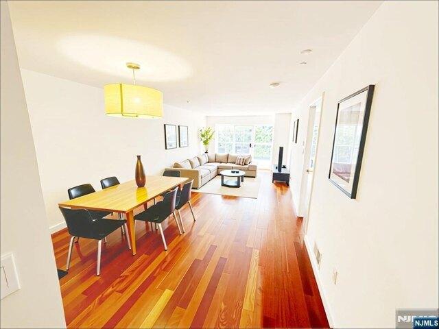 Condo for sale in Edgewater Condo for sale in Edgewater