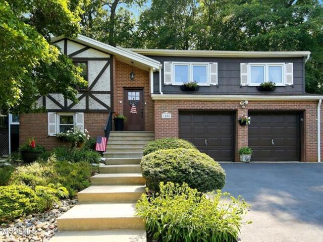 House for sale in Monmouth, New Jersey