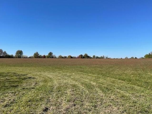 Land for sale in Versailles