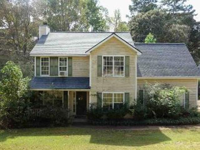 House for sale in Flowery Branch, Georgia