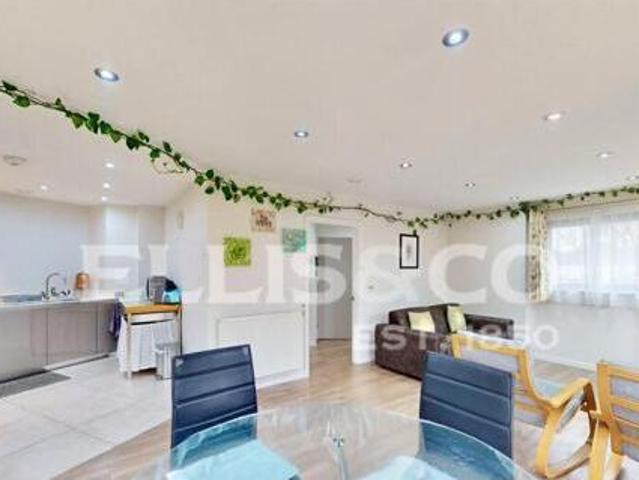 House for sale in Wembley, Greater London