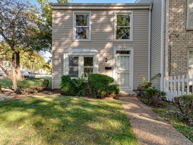 House for sale in Country Club Hills, Illinois