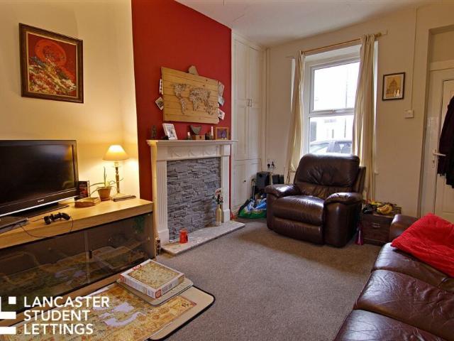 House for rent in Moorlands, Bare