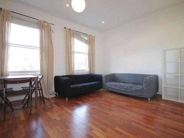 Apartment for rent in Holloway, Greater London