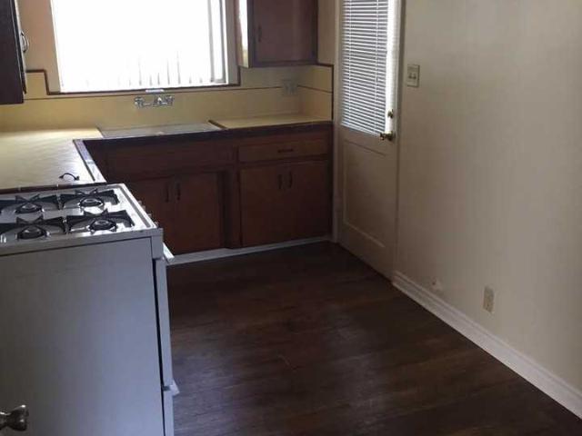 Apartment for rent in Downey, California