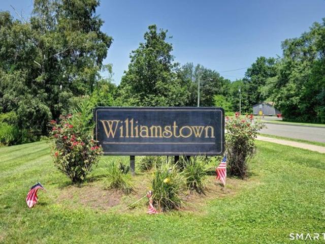 Condo for sale in Newington, Connecticut