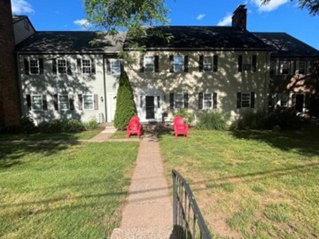 Condo for sale in Glastonbury, Connecticut