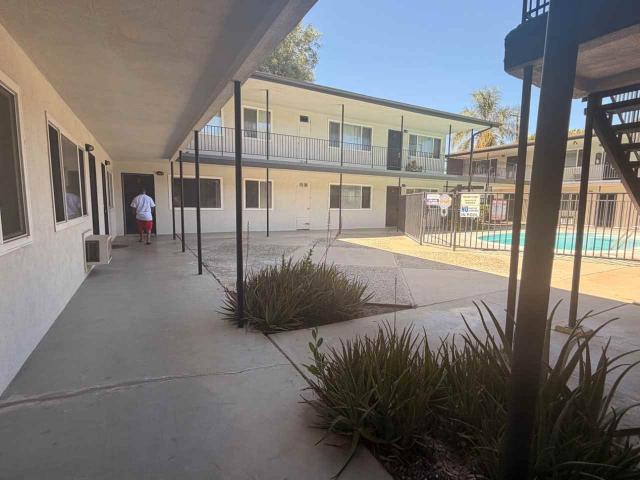 Apartment for rent in Eastside, Riverside