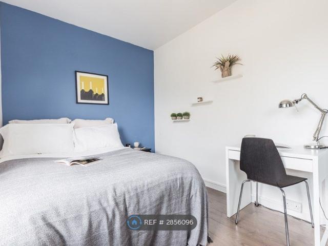 House for rent in Poplar Grove, Greater London