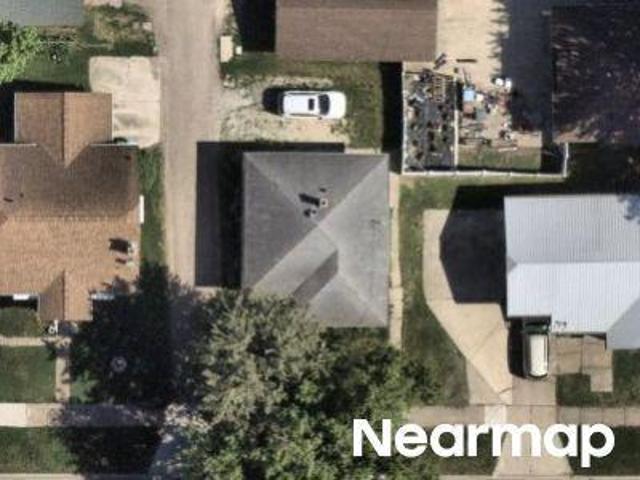 House for sale in Waterloo, Iowa