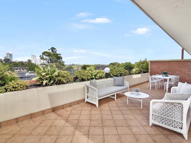 Apartment for rent in Lower North Shore, Sydney