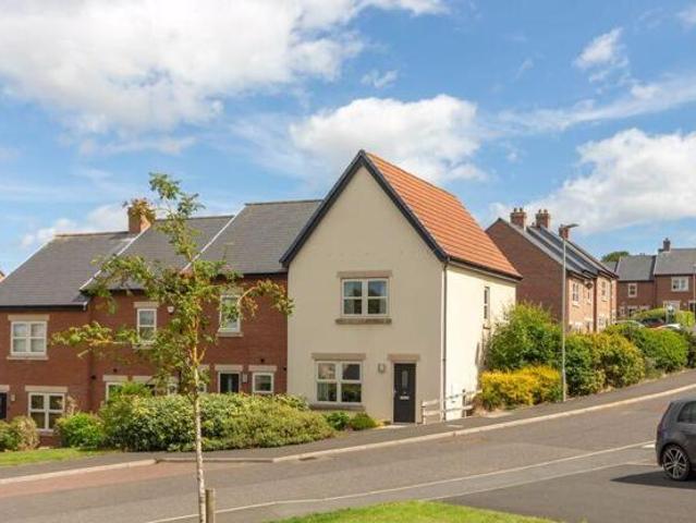 House for sale in Alnwick, Northumberland
