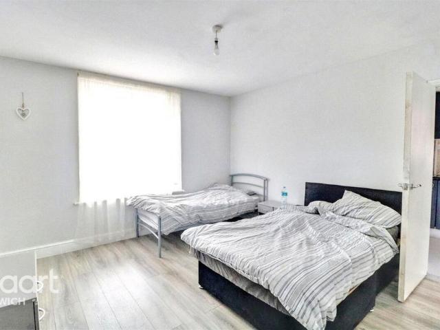 Apartment for rent in Key Street, Suffolk