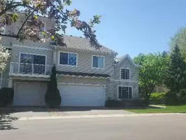 House for sale in Hopkins