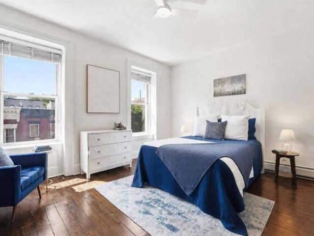 Condo for sale in Hudson, New Jersey
