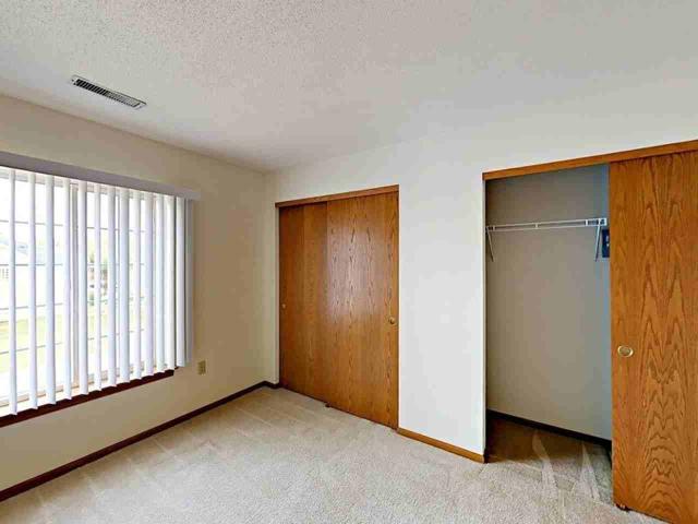 Apartment for rent in Brookfield, Wisconsin