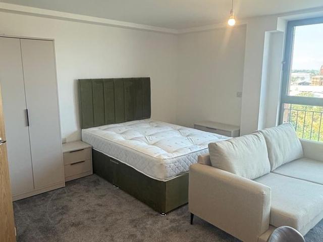 Studio for rent in Pendleton, Salford