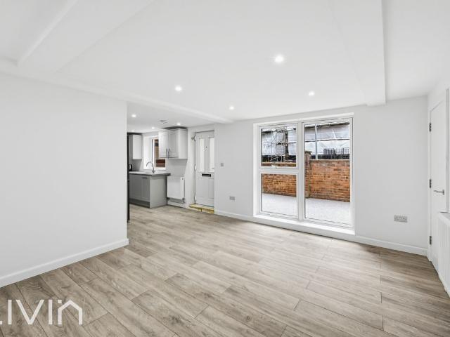 Apartment for rent in London Borough of Croydon, Greater London