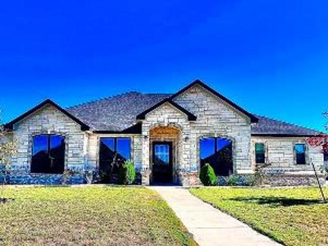 House for sale in Troy, Texas