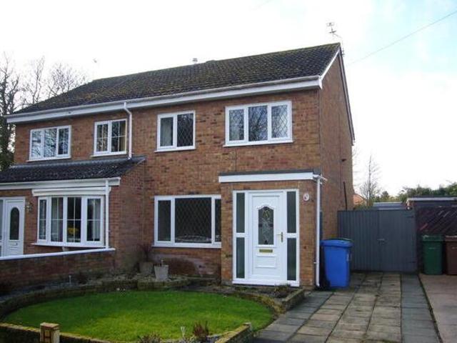 House for sale in Hook, Hart