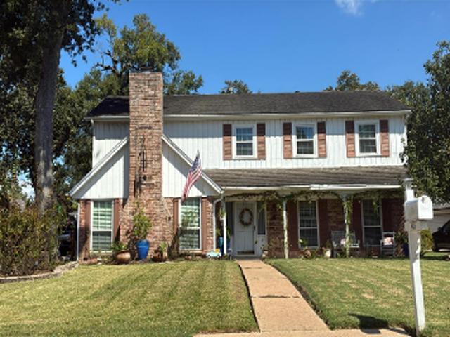 House for sale in Taylor Lake Village, Harris County