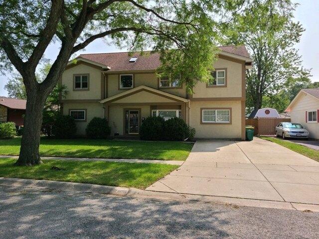 House for sale in Elk Grove Village