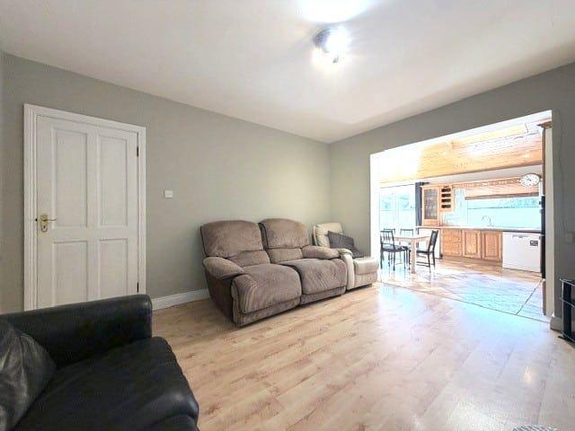 Apartment to rent in Bluebell, North Tipperary