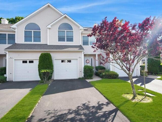 Condo for sale in Riverhead
