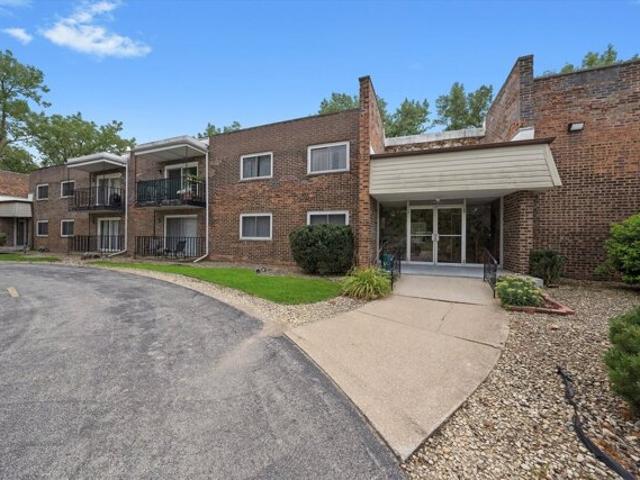Condo for sale in Homewood, Illinois