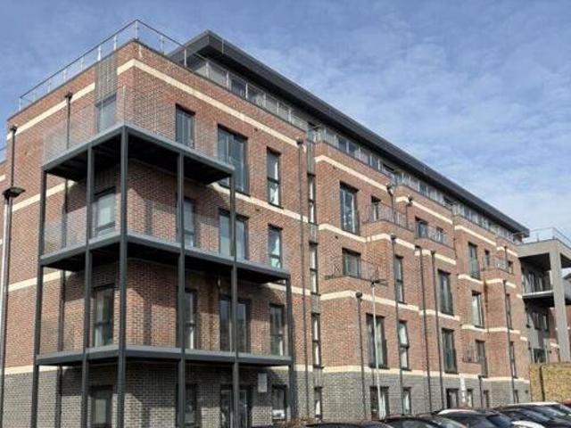 House for sale in Burley, West Yorkshire
