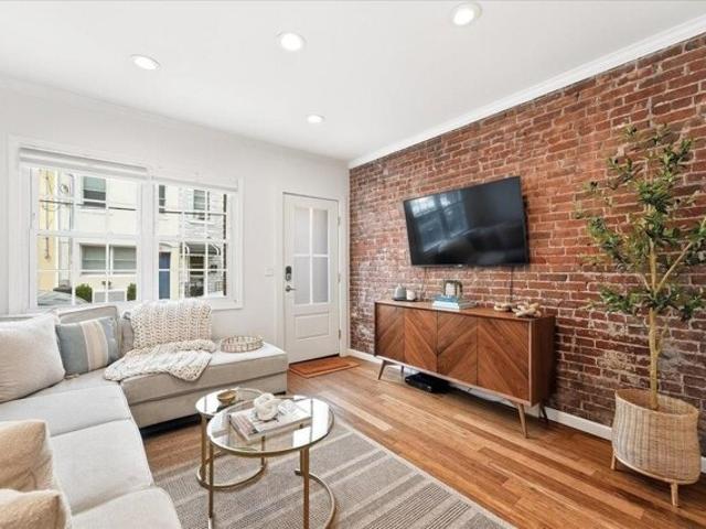 House for sale in Hudson, New Jersey