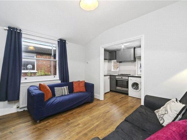 Apartment for rent in Shepherd's Bush, Greater London