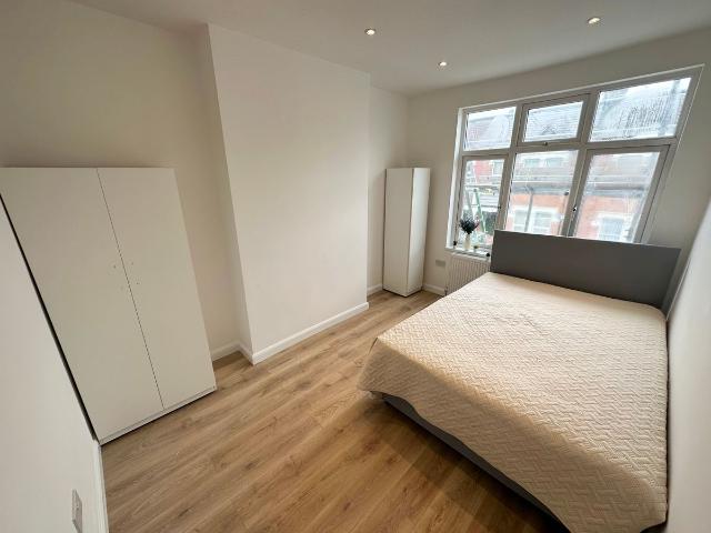 Room for rent in Shepherd's Bush, Greater London