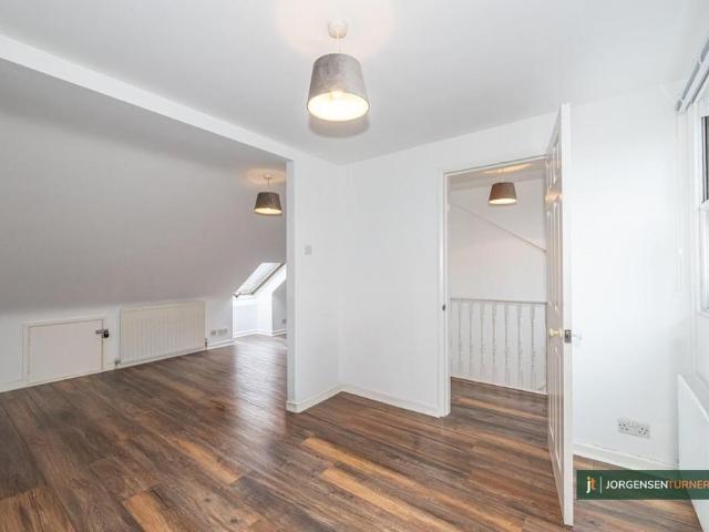Apartment for rent in Shepherd's Bush, Greater London