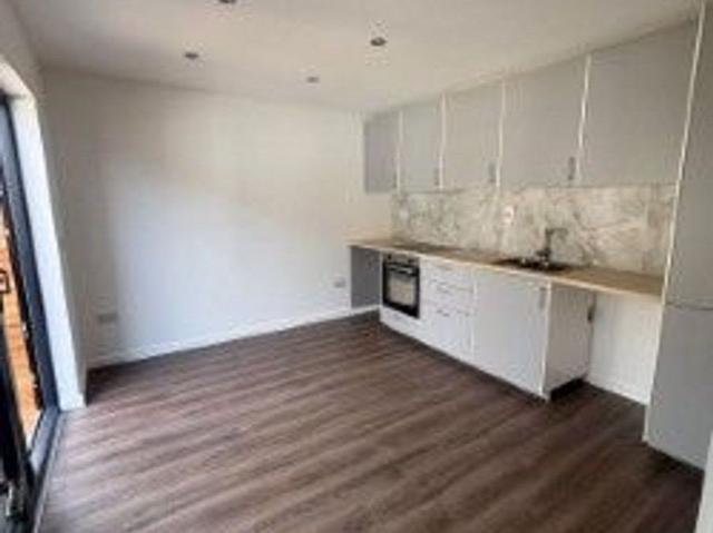 Studio to rent in Blanchardstown, North Tipperary