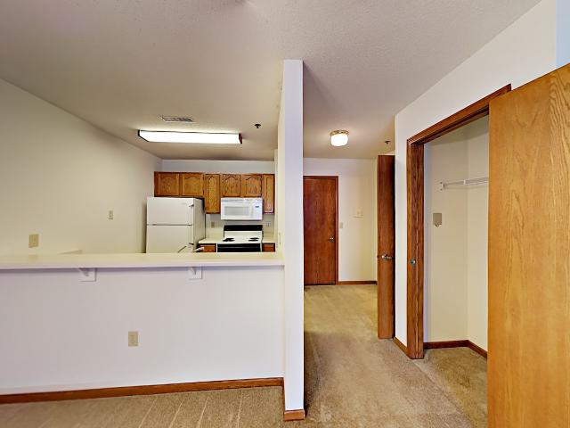 Apartment for rent in Brookfield